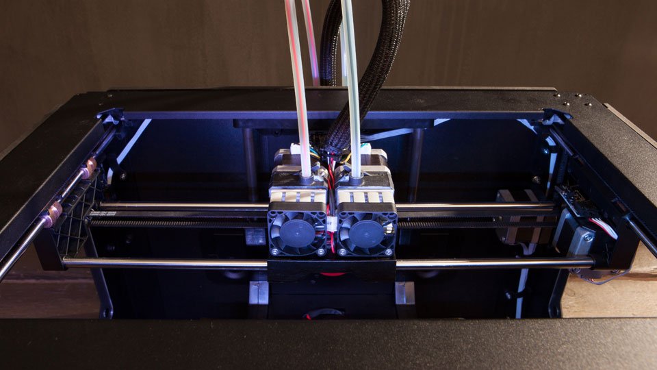 MakerBot Replicator 2X Dual Extrusion 3D Printer + 1 ABS Free